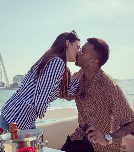 Hardik Pandya girlfriend natasa Stankovic.