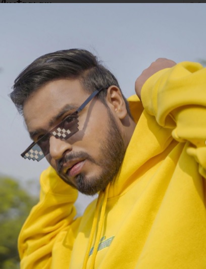 Amit Bhadana - Age, Wife, Net Worth, Phone No, Cars, Wiki And More.