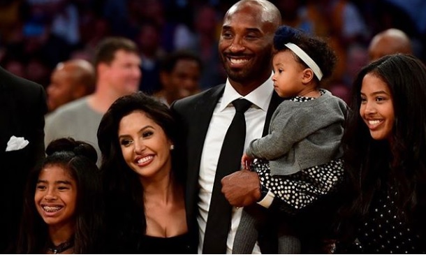 kobe bryant dies in helicopter crash