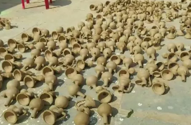 earthen diya